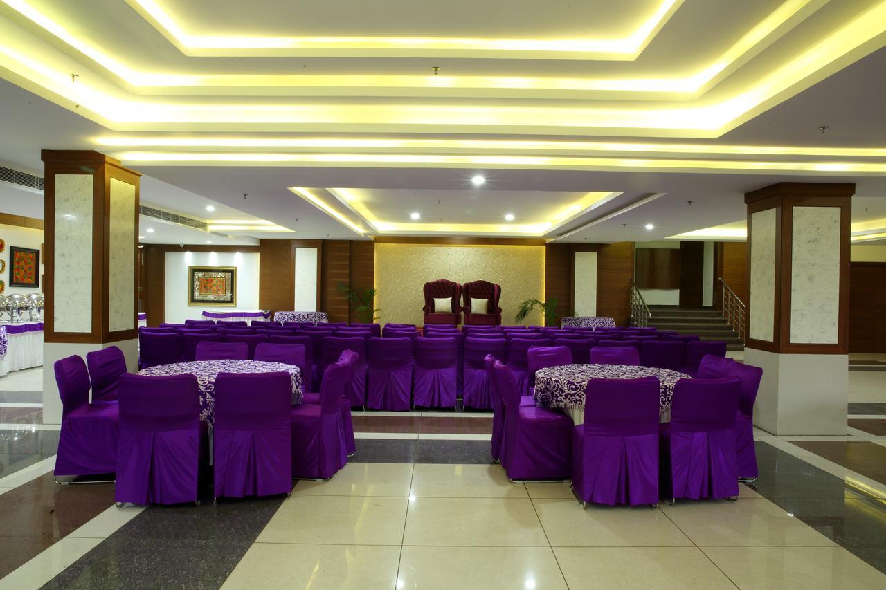 Grand Hotel Nawanshahr Nawāshahr Exterior foto
